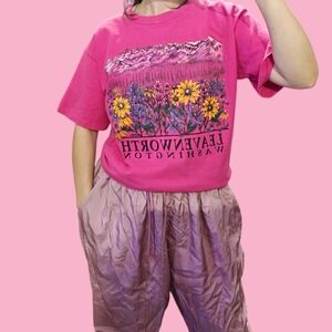 Vintage Mountain Flower Pink T shirt M
